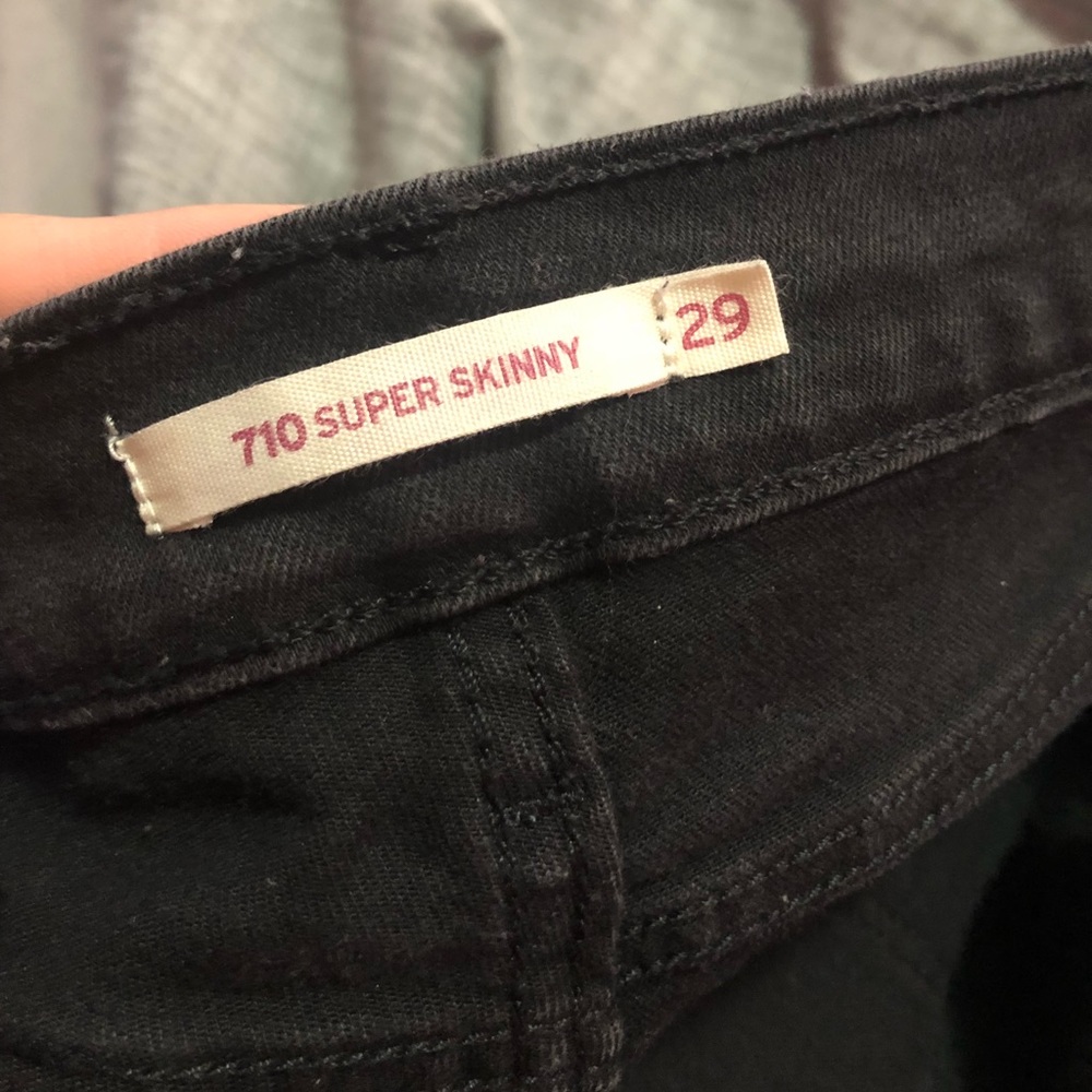 Levi’s 710 super skinny jeans